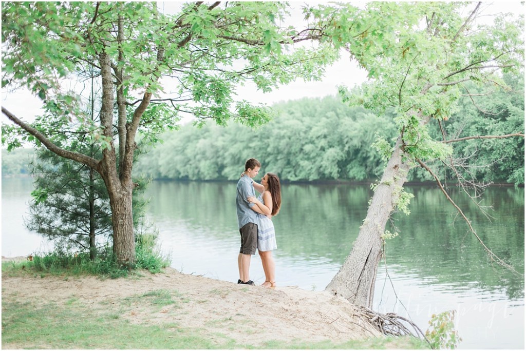 Merrimack River Concord New Hampshire Outdoor Engagement Session Caitlin Page Photography 00007