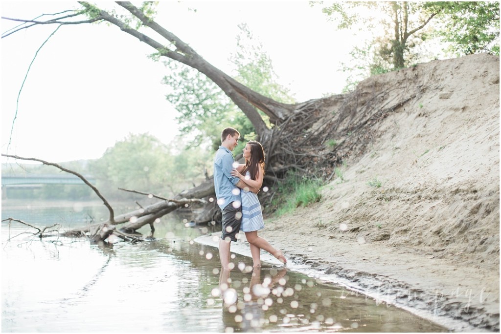 Merrimack River Concord New Hampshire Outdoor Engagement Session Caitlin Page Photography 00023