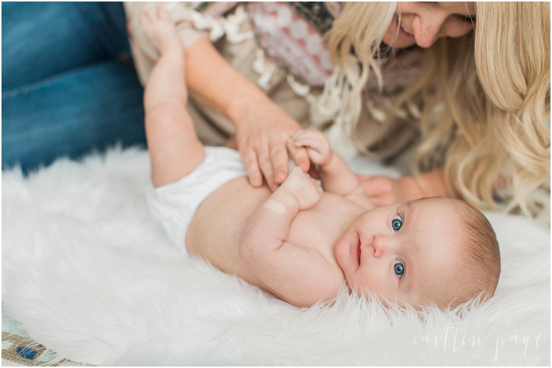 Lifestyle 6 Month Pictures Wolfeboro New Hampshire Caitlin Page Photography 00015