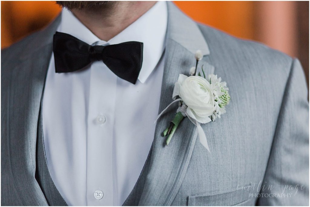 groom-details-white-boutonniere 