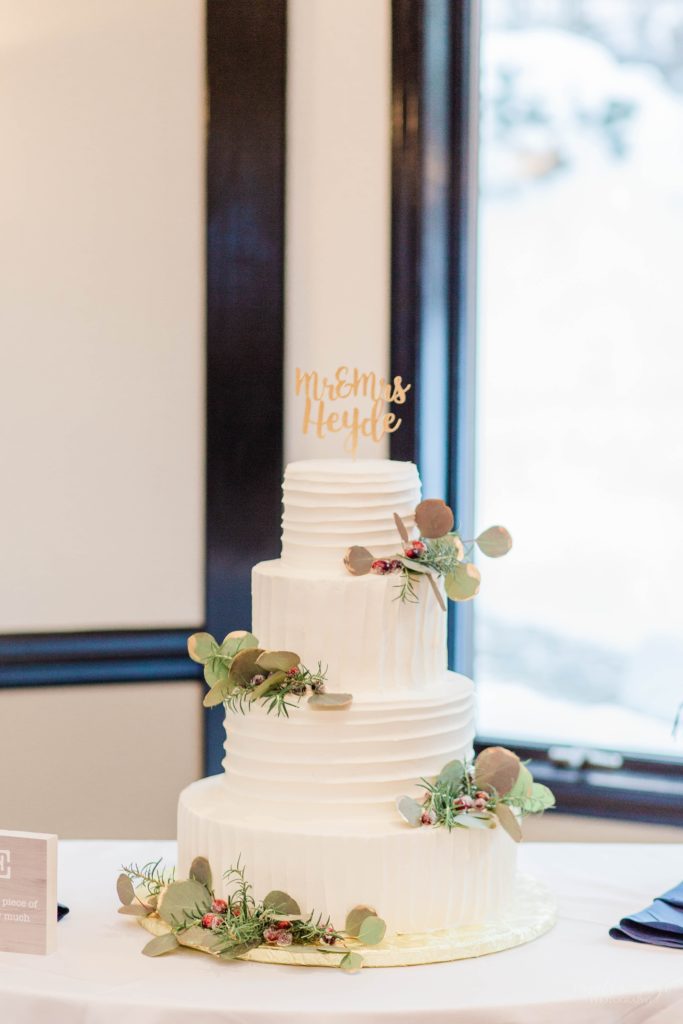 Wedding cake with name cake topper