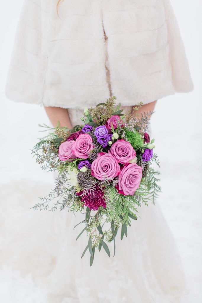 Bridal bouquet in the snow