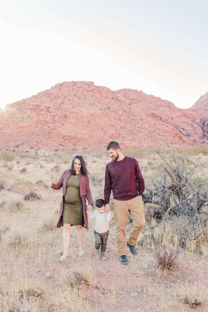 Maternity session with family in desert