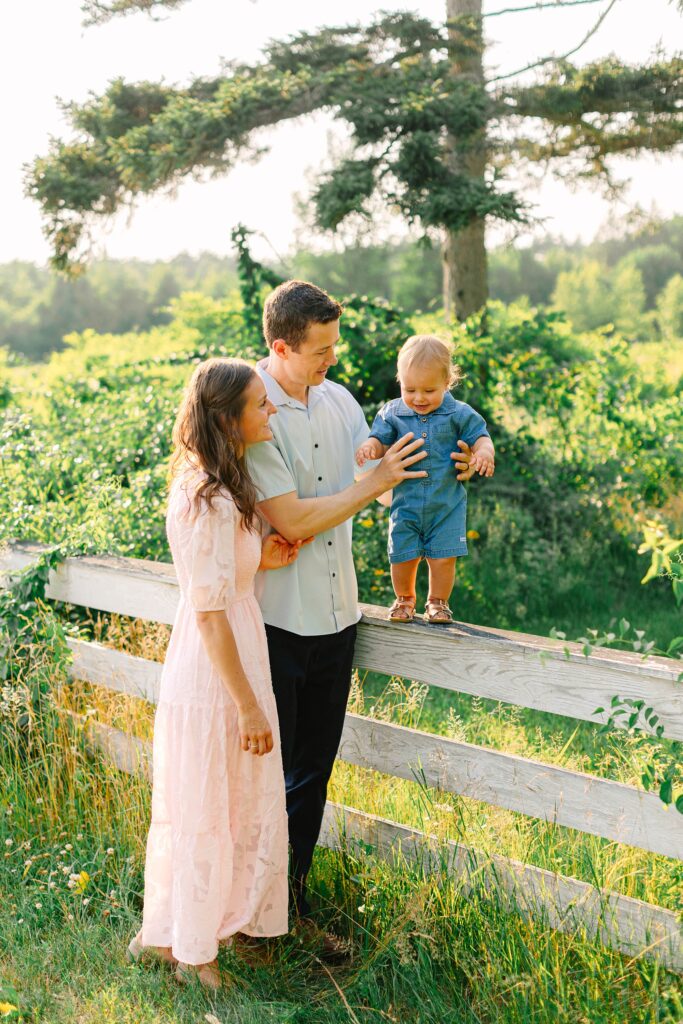 Summertime Backyard Family Photos Wolfeboro New Hampshire Caitlin Page Photography