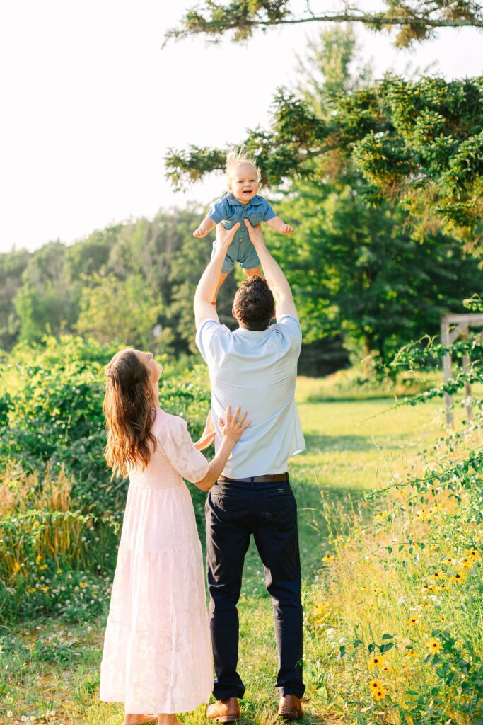 Summertime Backyard Family Photos Wolfeboro New Hampshire Caitlin Page Photography