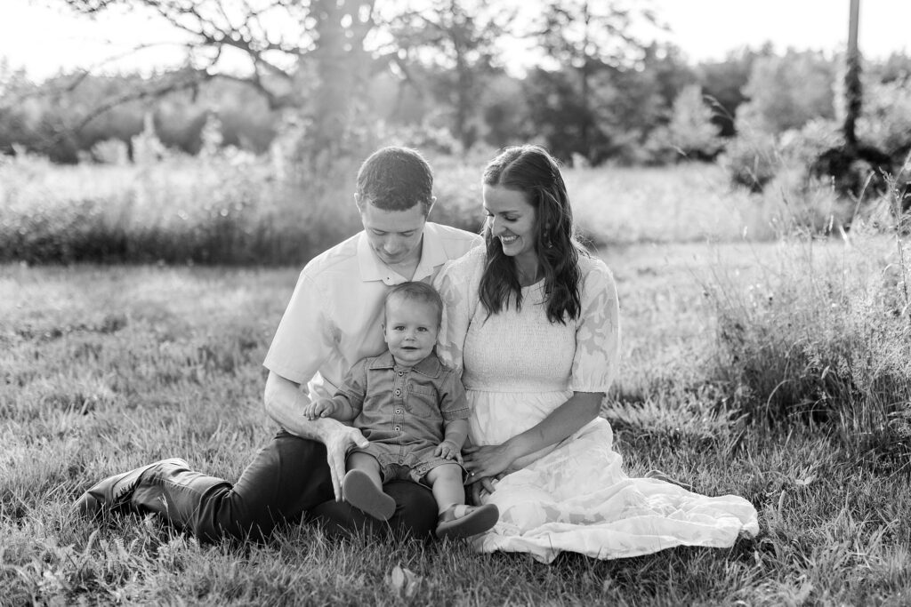 Summertime Backyard Family Photos Wolfeboro New Hampshire Caitlin Page Photography