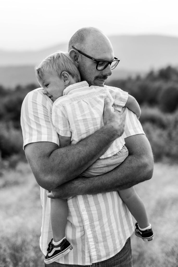 Foss Mountain Summer Maternity Family Photos New Hampshire Caitlin Page Photography