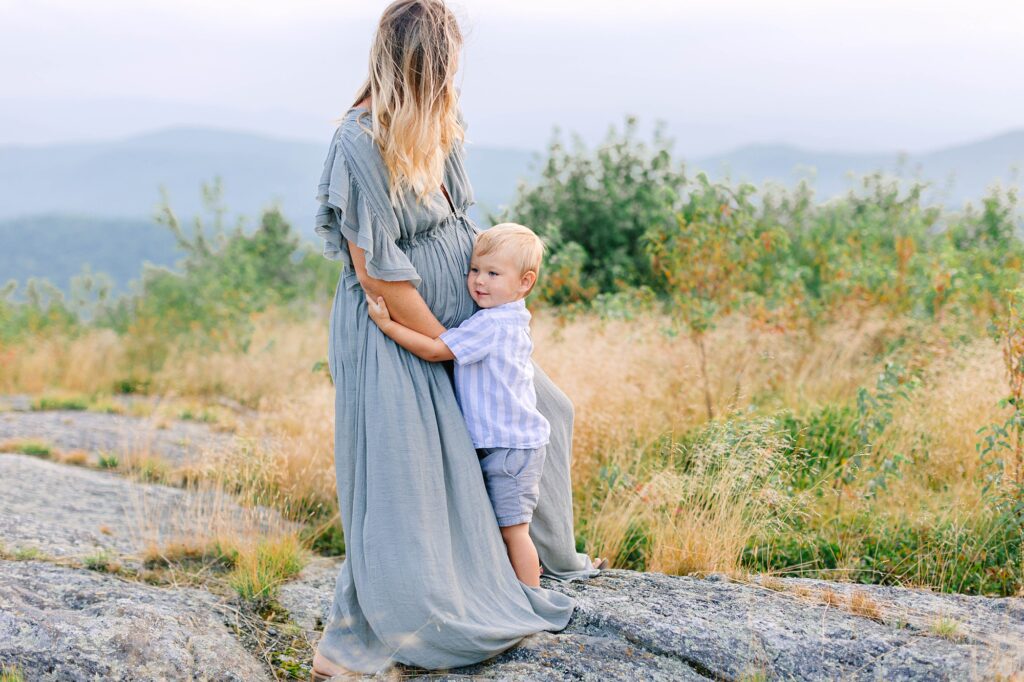 Foss Mountain Summer Maternity Family Photos New Hampshire Caitlin Page Photography